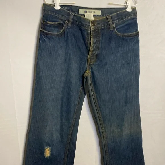 Gap boot fit distressed - Picture 1 of 9